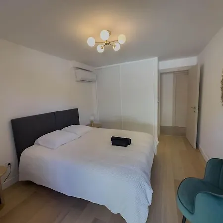 Havre De Paix Avec Jardin - Cote Azur Ste Maxime * Сент-Максим